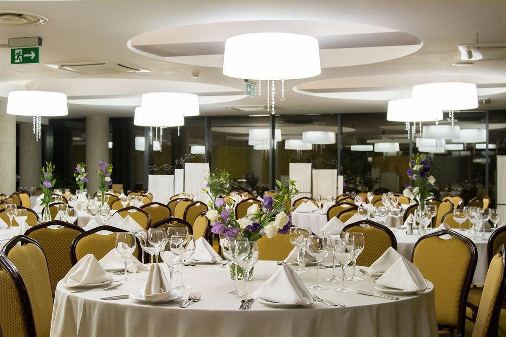 Hotel Hp Park Ольштын Экстерьер фото