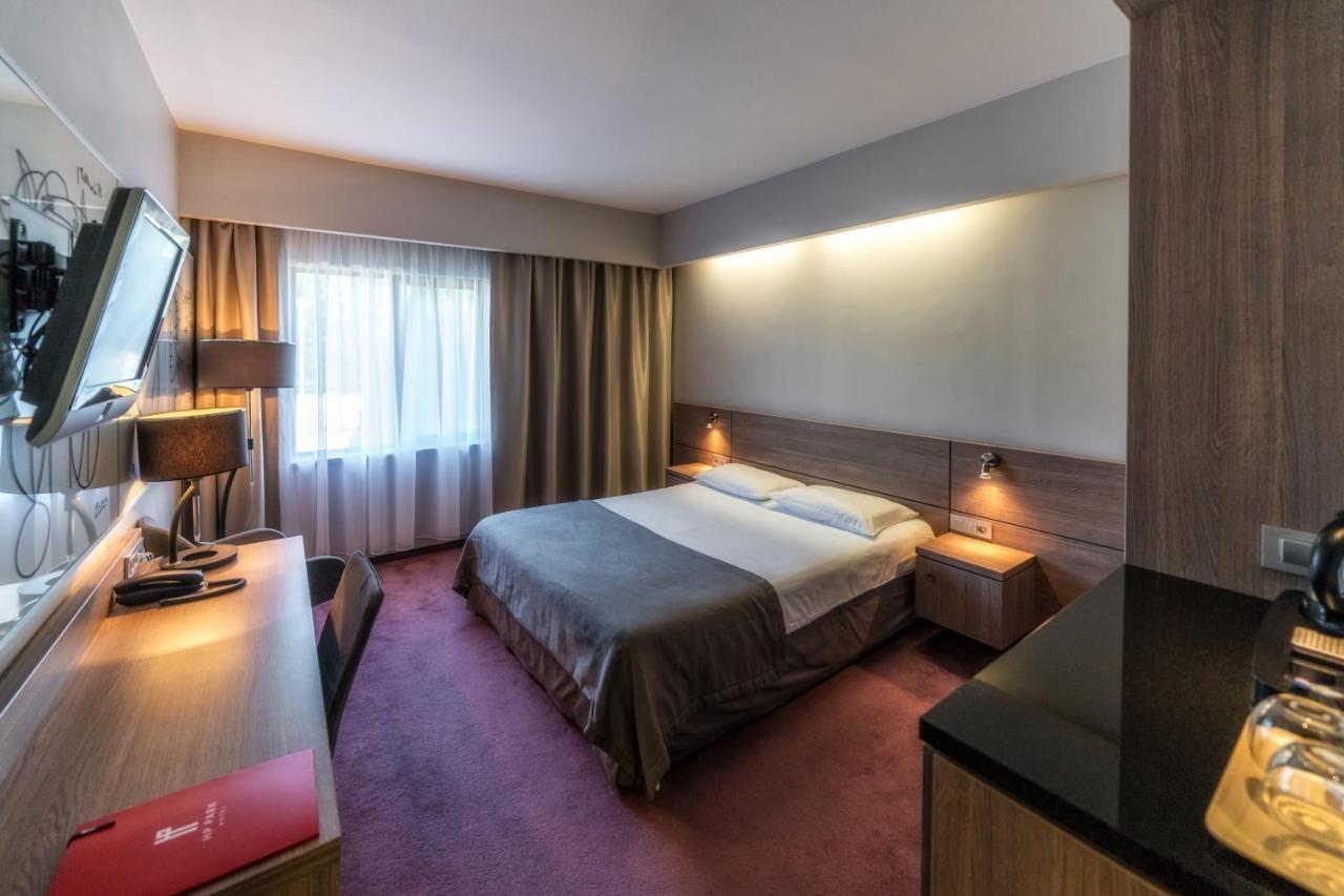 Hotel Hp Park Ольштын Экстерьер фото
