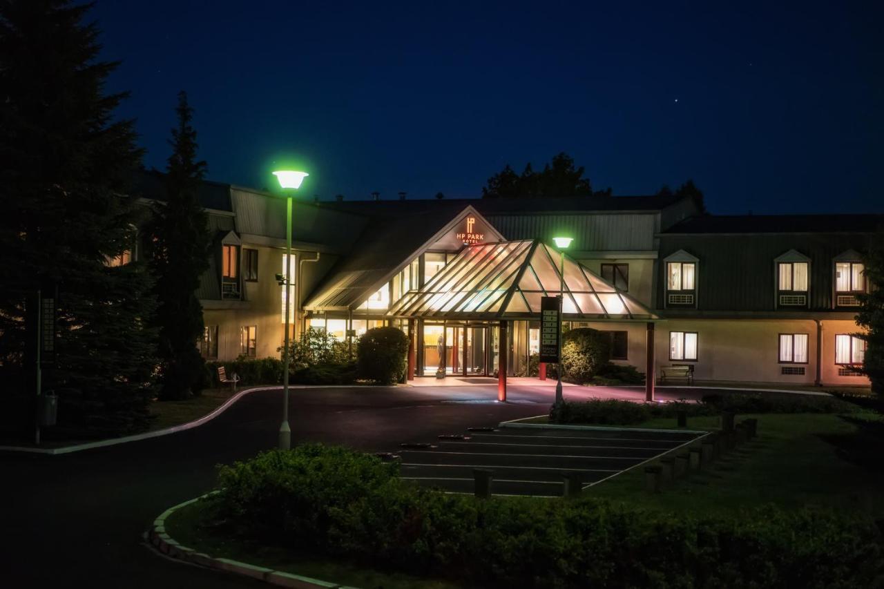 Hotel Hp Park Ольштын Экстерьер фото