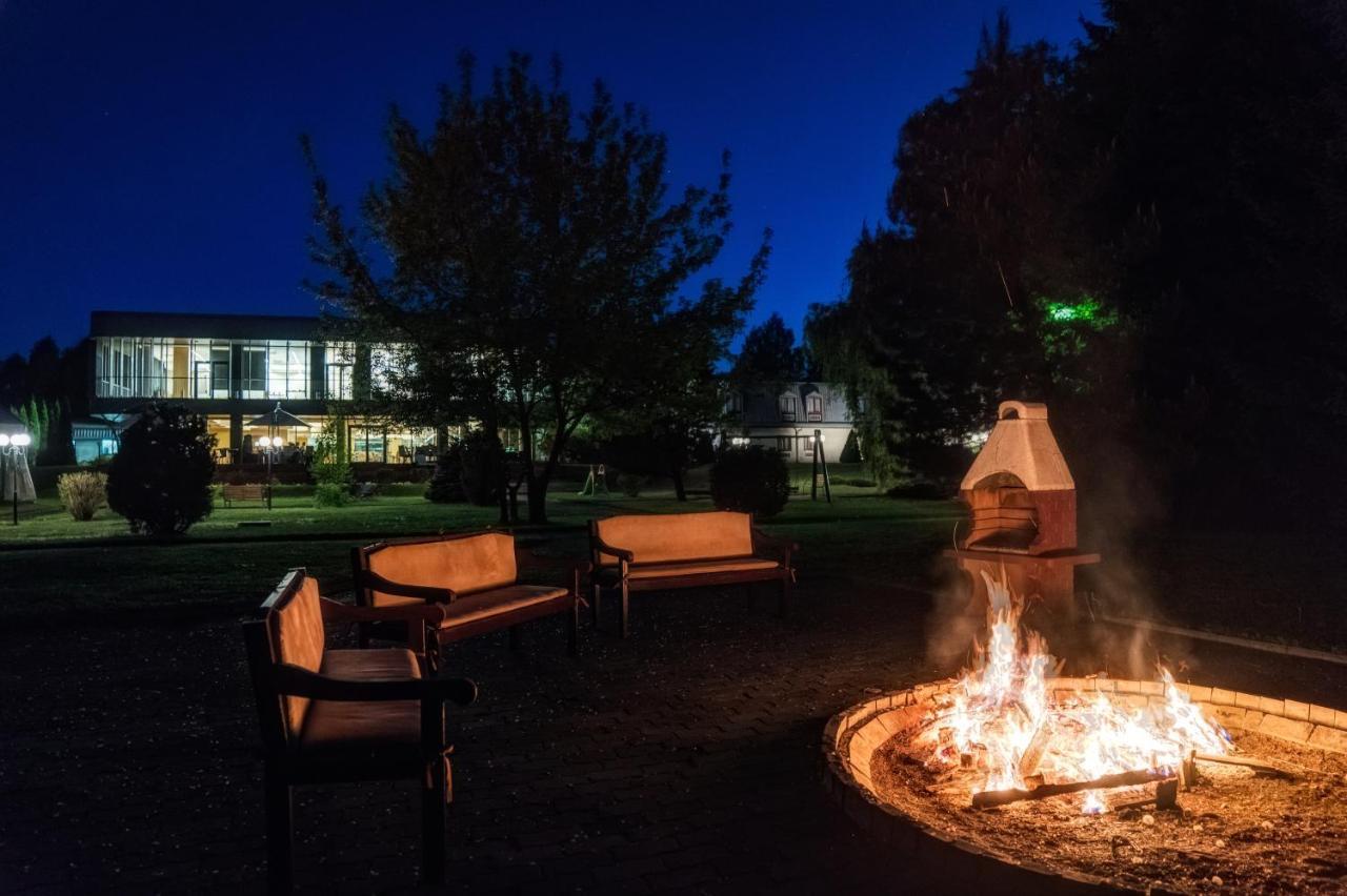 Hotel Hp Park Ольштын Экстерьер фото
